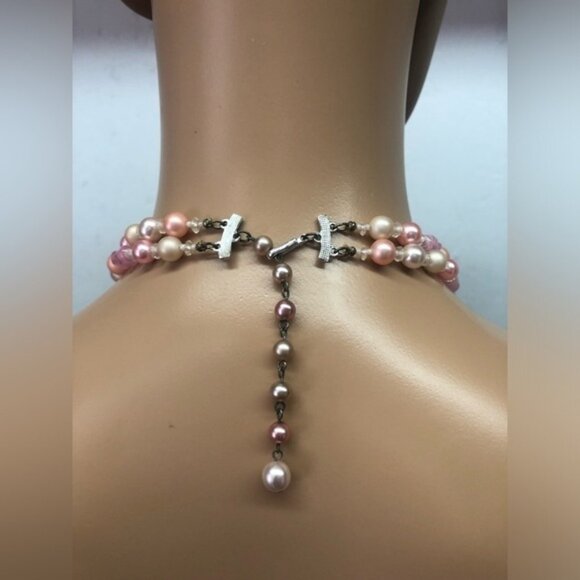 Vintage Japan 2strand pink faux pearl choker - Picture 2 of 10